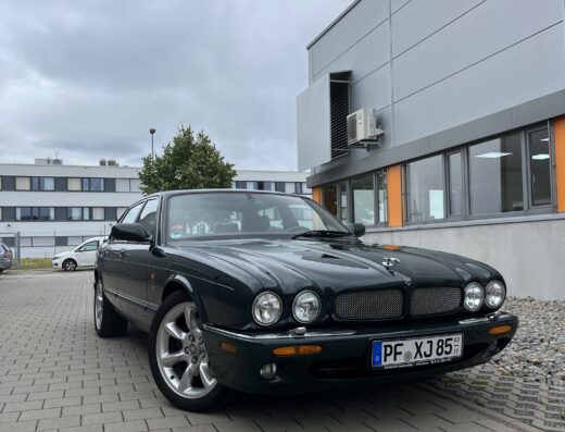 Jaguar XJ X308