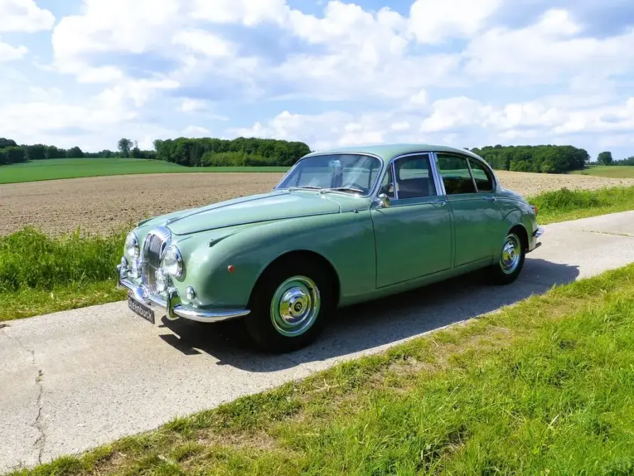 Daimler (Jaguar) V8-250 (1967) zu verkaufen, Foto 1 von 11
