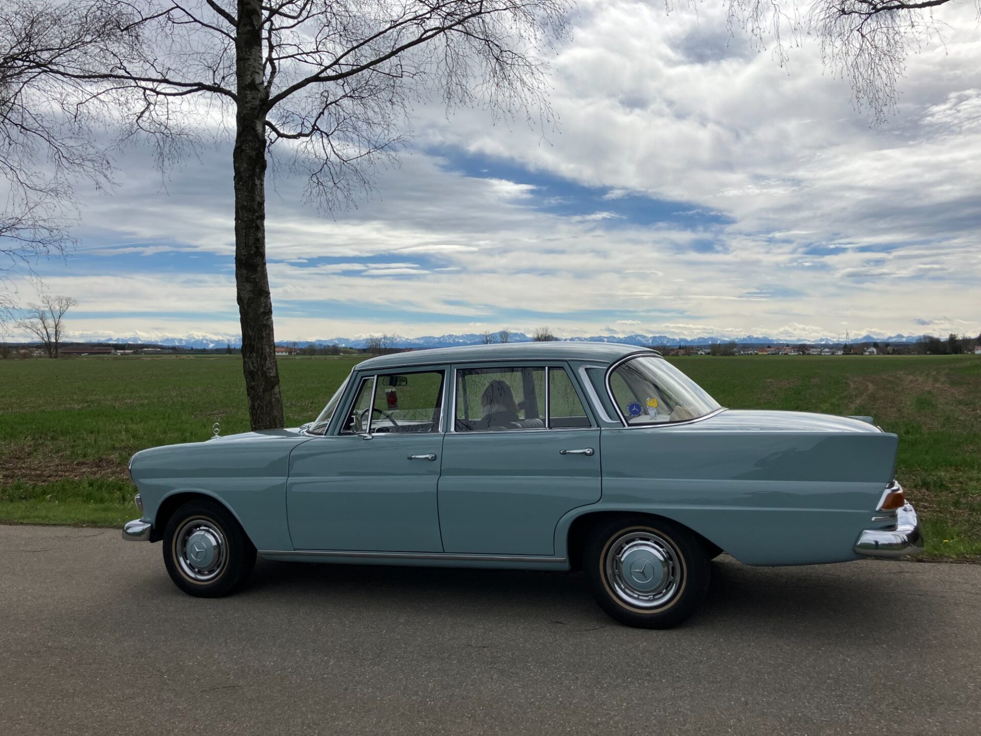 Mercedes-Benz W 110 Heckflosse (1966), Foto 1