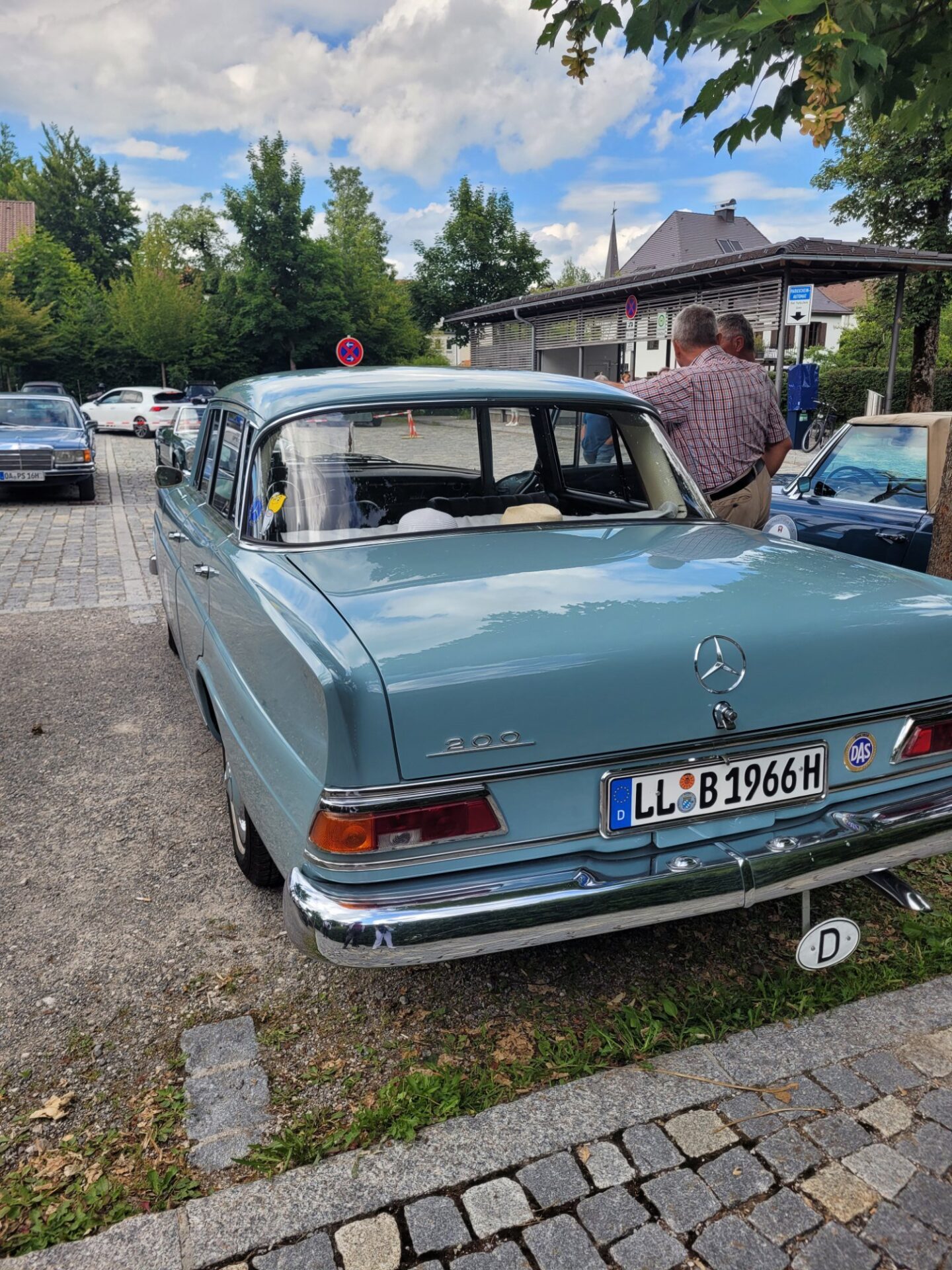 Mercedes-Benz W 110 Heckflosse (1966), Foto 3