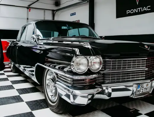 Cadillac Sedan Deville