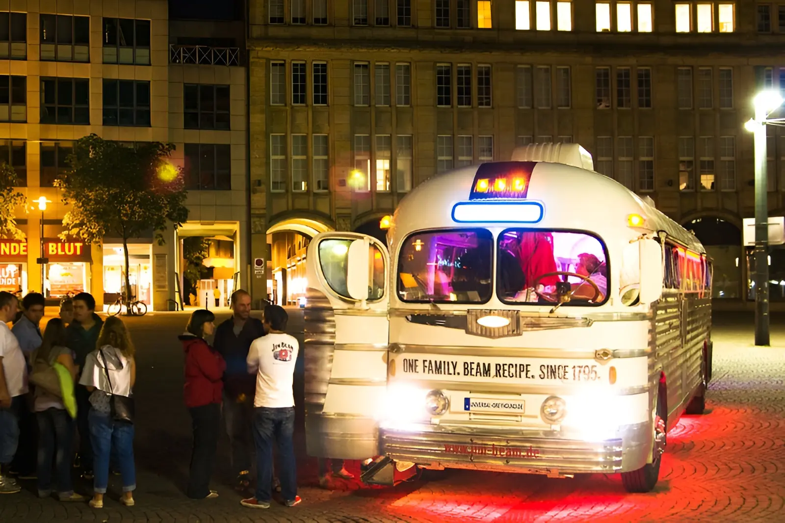 Greyhound Jim Beam Bus mieten in Bohmte
