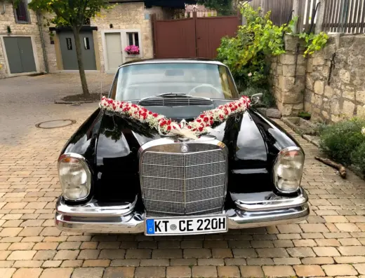 Mercedes-Benz 220 SE Coupe
