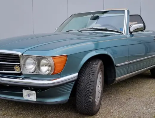 Mercedes-Benz 560 SL