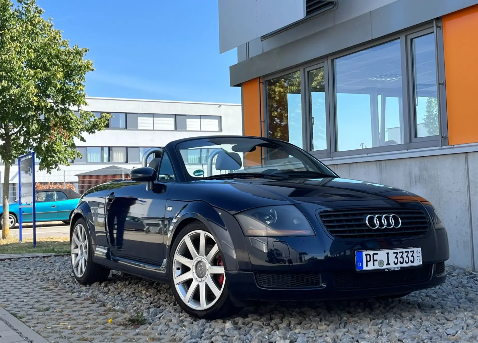 Audi TT mieten in Birkenfeld (Frontansicht Cabrio)