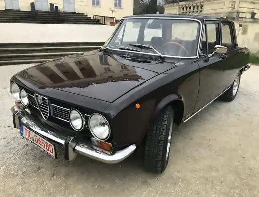 Alfa Romeo Berlina 1750